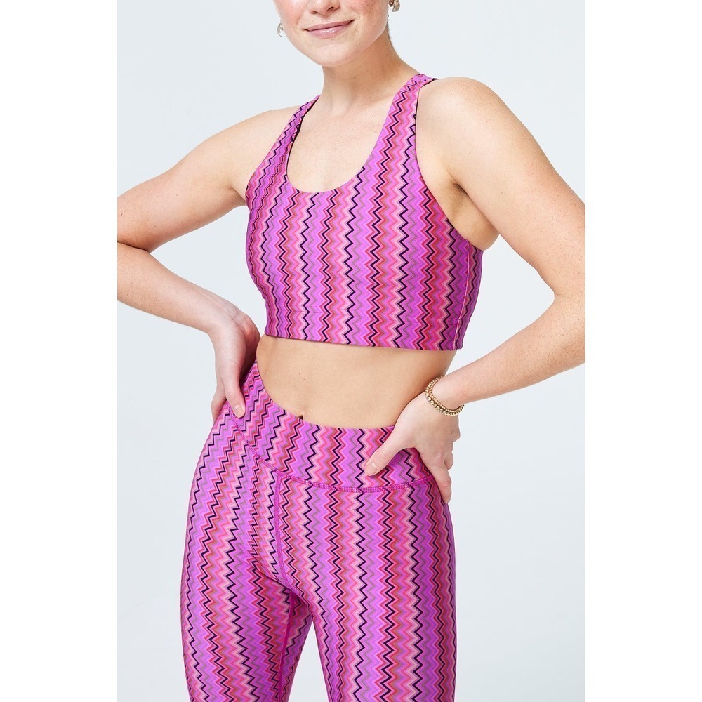 Terez Duo Knit Magenta Zig Zag Sports Bra Racerback Pink Size M NWT - Picture 3 of 12